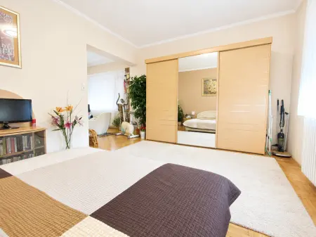 Eladó családi ház, Budapest, XV. kerület 6+1 szoba 170 m² 210 M Ft